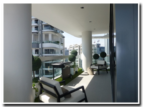 balcony2